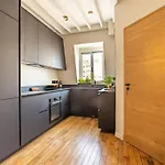 Dernier Etage A Montmartre Παρίσι