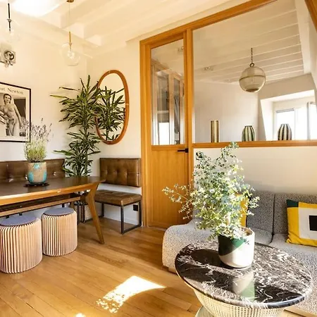 Апартаменты Dernier Etage A Montmartre