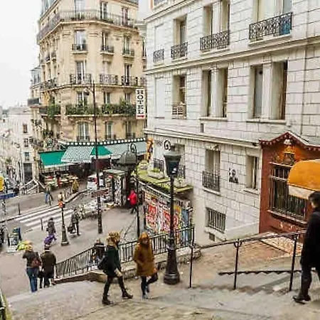 Dernier Etage A Montmartre Апартаменты *