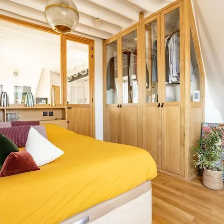 Dernier Etage A Montmartre