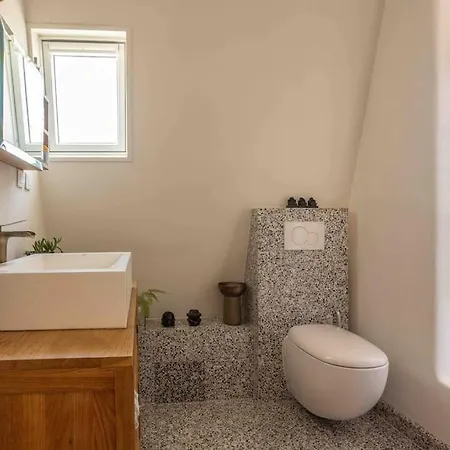 Апартаменты Dernier Etage A Montmartre Париж