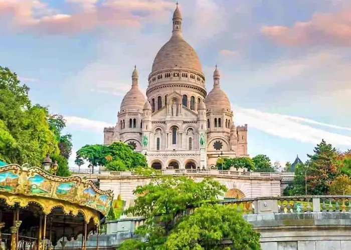 Dernier Etage A Montmartre Paryż