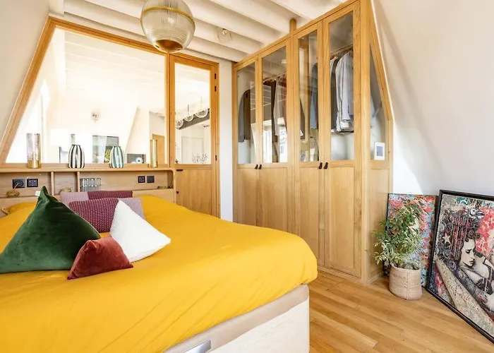 Dernier Etage A Montmartre