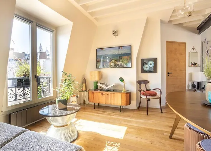 Dernier Etage A Montmartre Appartement Parijs
