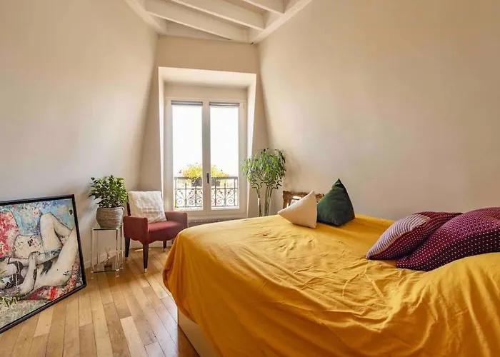 Dernier Etage A Montmartre Appartement